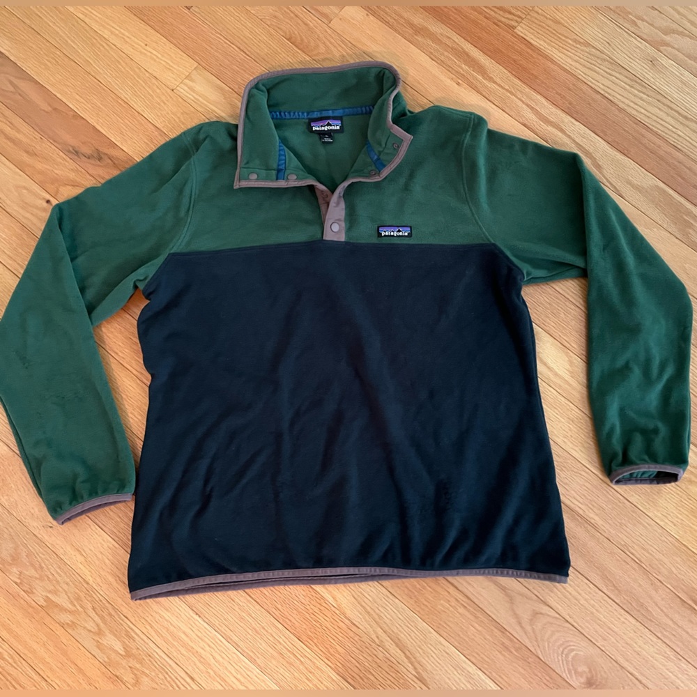 Patagonia boys XL fleece.